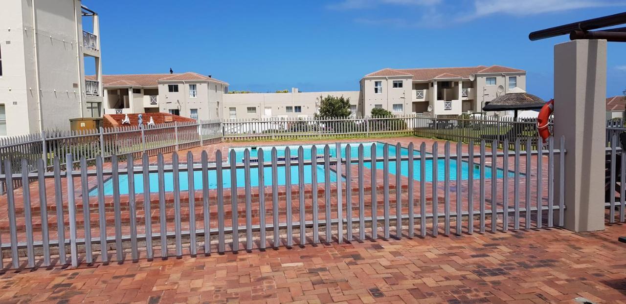 Hermanus Beach Club Apartment Exterior photo