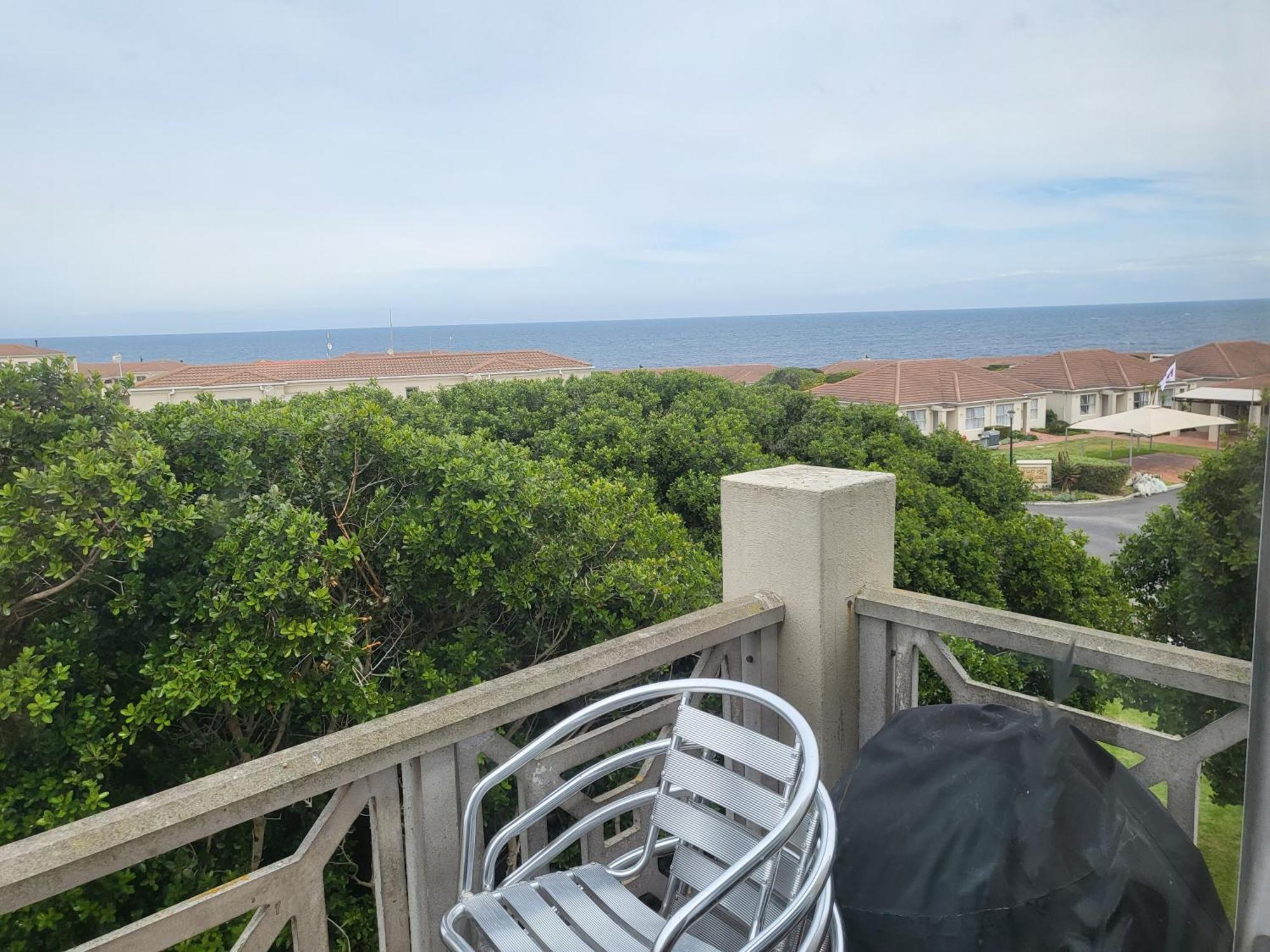 Hermanus Beach Club Apartment Room photo