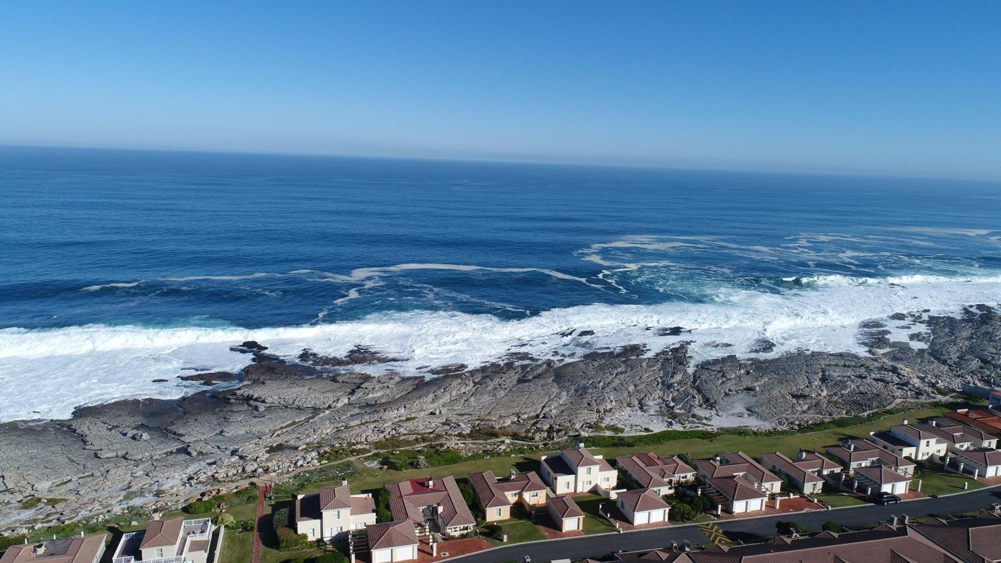 Hermanus Beach Club Apartment Exterior photo