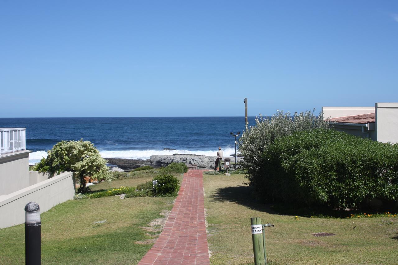 Hermanus Beach Club Apartment Exterior photo